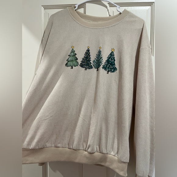 SHEIN Cream Sweater with Green Tree Design - Picture 2 of 3